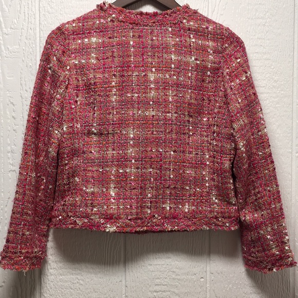 Blazer - Picture 3 of 4